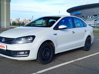 2018 Volkswagen Polo V Рестайлинг, белый, 830000 рублей, вид 2