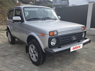 2024 Lada (ВАЗ) Niva Legend I, серебристый, 1000000 рублей, вид 1