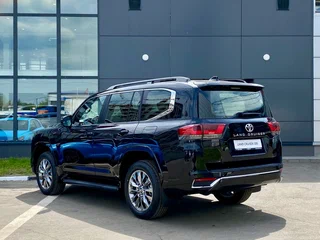 2025 Toyota Land Cruiser 300 Series, чёрный, 16000000 рублей, вид 5