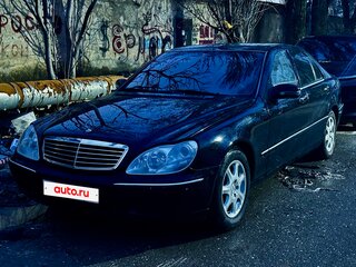 1999 Mercedes-Benz S-Класс 500 IV (W220), чёрный, 620000 рублей, вид 3