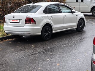 2020 Volkswagen Polo V Рестайлинг, белый, 875000 рублей, вид 2