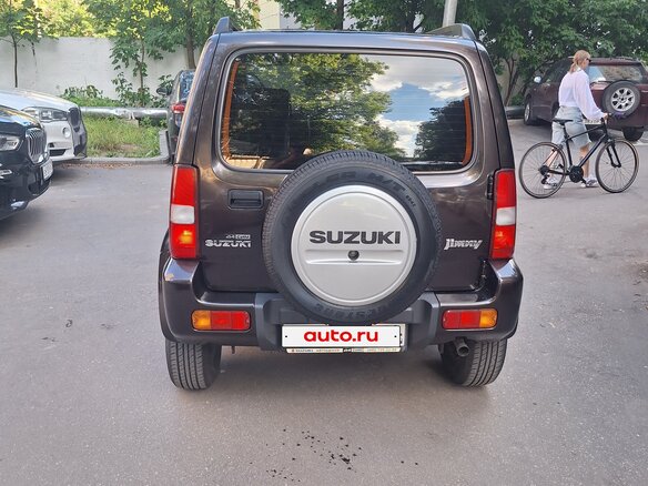 2015 Suzuki Jimny III Рестайлинг 2, коричневый, 1450000 рублей - вид 2