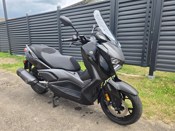 2025 Yamaha XMAX, чёрный, 750000 рублей - вид 4