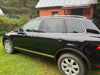 2013 Volkswagen Touareg II, чёрный, 2300000 рублей, вид 3
