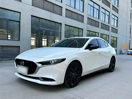 Mazda 3 IV (BP)