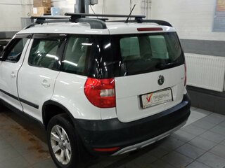 2011 Skoda Yeti I, белый, 580000 рублей, вид 4