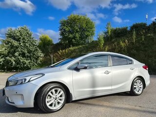 2017 Kia Cerato III Рестайлинг (Classic), серебристый, 1280000 рублей, вид 5