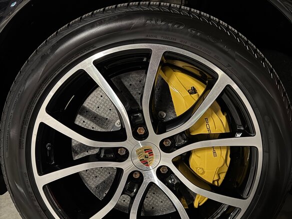 2018 Porsche Cayenne Turbo III, чёрный, 7800000 рублей - вид 12