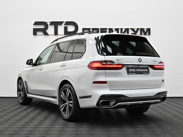 2019 BMW X7 30d I (G07), белый, 7190000 рублей - вид 4
