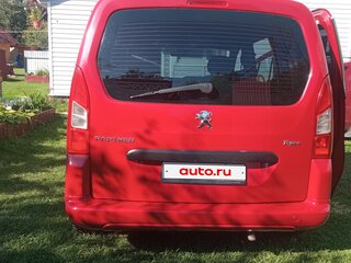 2009 Peugeot Partner II, красный, 440000 рублей, вид 5