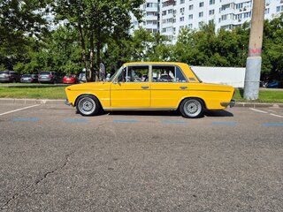 1975 Lada (ВАЗ) 2103, жёлтый, 280000 рублей, вид 4