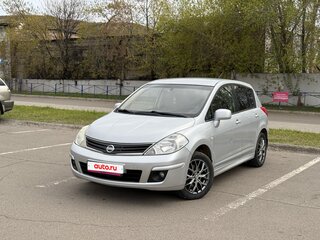2012 Nissan Tiida I Рестайлинг, серебристый, 689000 рублей, вид 1