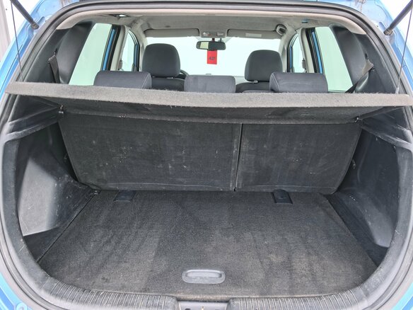2010 Hyundai ix20 6-speed I, синий, 550000 рублей - вид 18