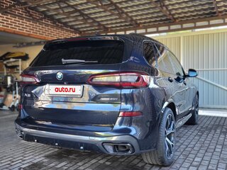 2019 BMW X5 40i IV (G05/G18), чёрный, 6000000 рублей, вид 4