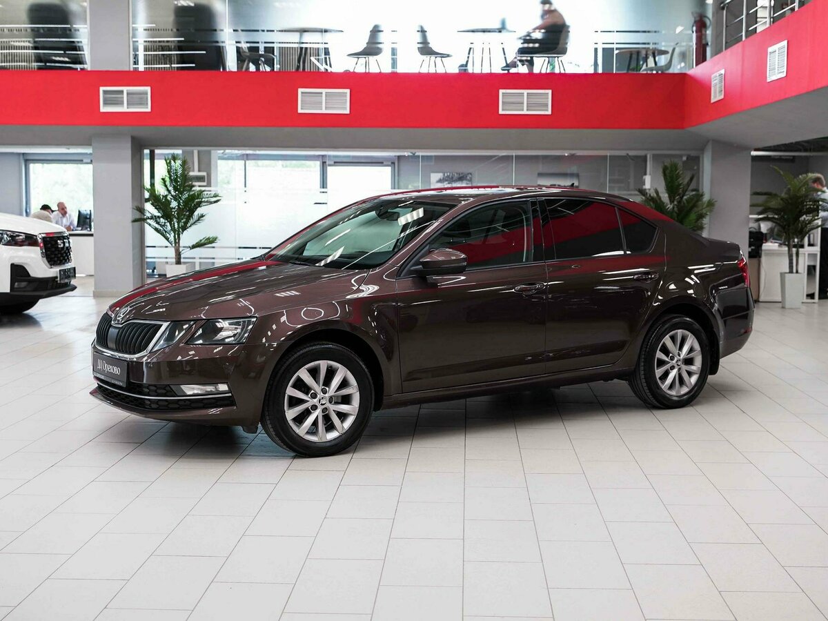 Открыть фотографии: Skoda Octavia III (A7) Рестайлинг
