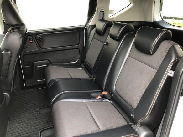 2023 Honda Freed+ II Рестайлинг, белый, 1287000 рублей - вид 14