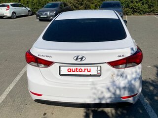 2015 Hyundai Elantra V (MD) Рестайлинг, белый, 1650000 рублей, вид 3