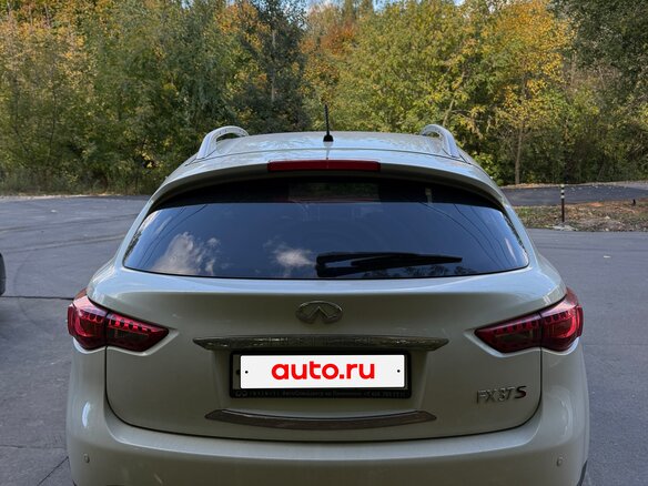 2012 Infiniti FX37 II (S51), белый, 3000000 рублей - вид 3
