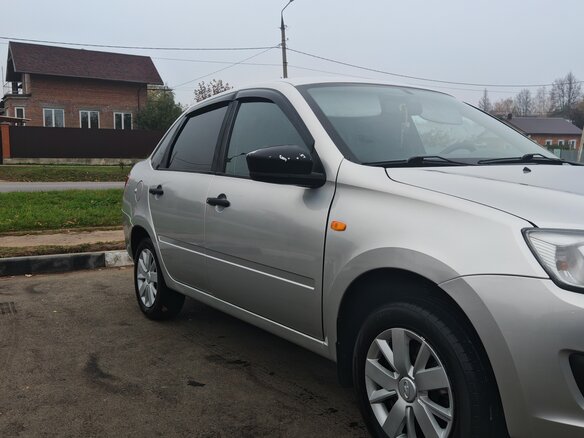 2016 Lada (ВАЗ) Granta I, серебристый, 345000 рублей - вид 6