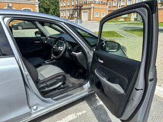 2021 Honda Fit IV, серебристый, 1340000 рублей, вид 4