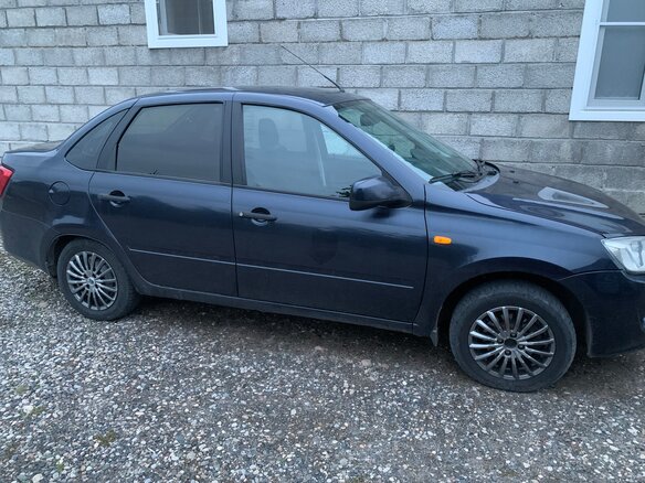 2013 Lada (ВАЗ) Granta I, синий, 320000 рублей - вид 2