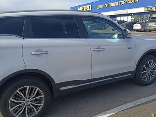 2024 Geely Atlas Pro, белый, 2300000 рублей, вид 3
