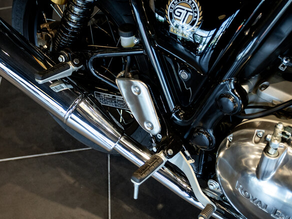 2026 Royal Enfield Continental GT, зелёный, 727000 рублей - вид 16