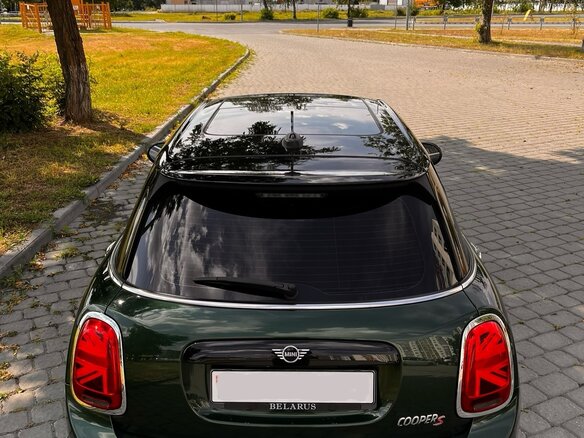 2018 Mini Hatch Cooper S III (F55/F56) Рестайлинг, зелёный, 1970000 рублей - вид 16