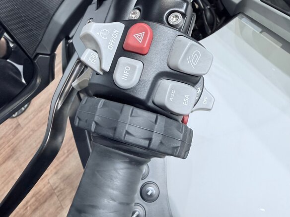 2011 BMW R 1200 RT, белый, 999000 рублей - вид 17