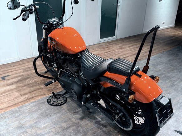 2021 Harley-Davidson Street Bob, оранжевый, 1699000 рублей - вид 5