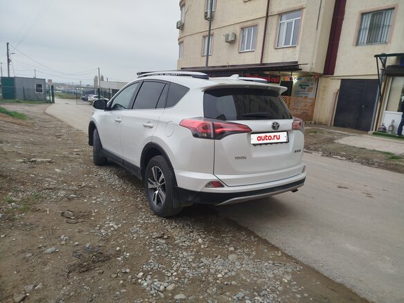 2018 Toyota RAV4 IV (XA40) Рестайлинг, белый, 2450000 рублей - вид 5
