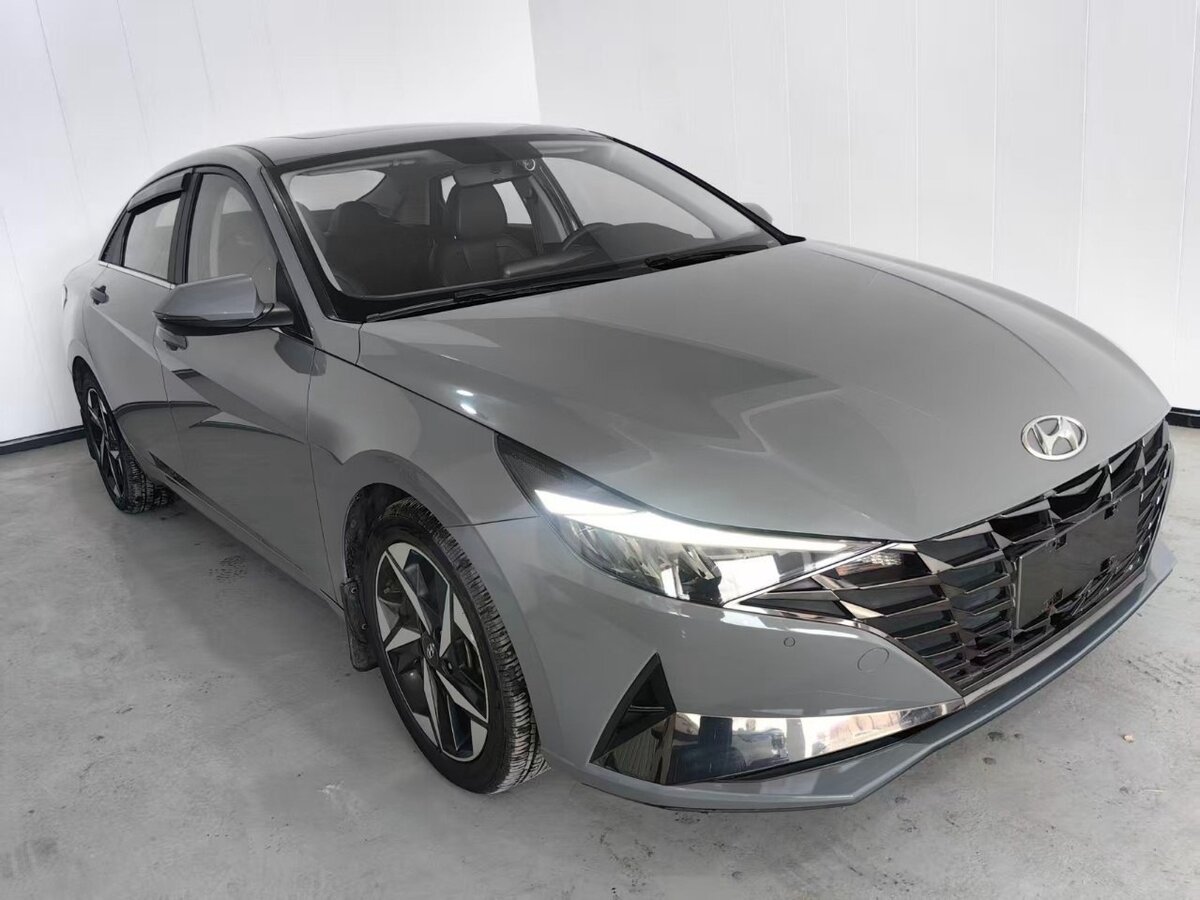 Открыть фотографии: Hyundai Elantra VII (CN7)