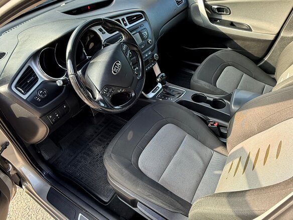 2014 Kia Ceed II, серебристый, 1300000 рублей - вид 8