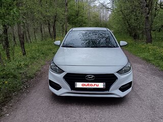 2017 Hyundai Solaris II, белый, 980000 рублей, вид 2