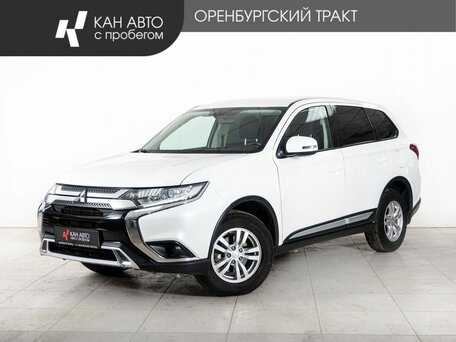 2019 Mitsubishi Outlander III Рестайлинг 3, белый, 2050000 рублей, вид 1