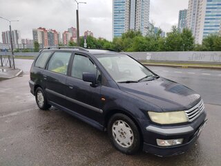 2000 Mitsubishi Space Wagon III, синий, 338000 рублей, вид 4