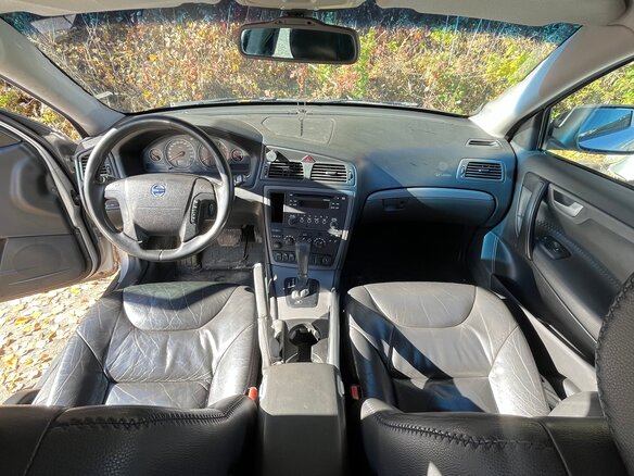 2006 Volvo XC70 I Рестайлинг, серебристый, 750000 рублей - вид 4