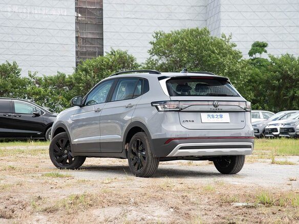 2026 Volkswagen Tharu XR, серый, 2150000 рублей - вид 1