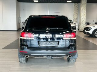2009 Volkswagen Touareg I Рестайлинг, чёрный, 1800000 рублей, вид 5