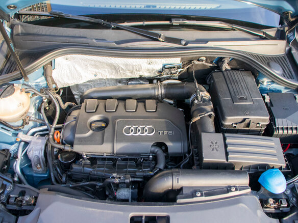 2012 Audi Q3 I (8U), синий, 1599000 рублей - вид 26