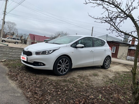 2014 Kia Ceed II, белый, 1185000 рублей - вид 1