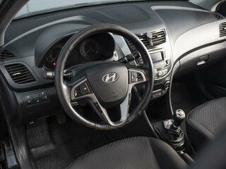 2014 Hyundai Solaris I Рестайлинг, чёрный, 910000 рублей, вид 5