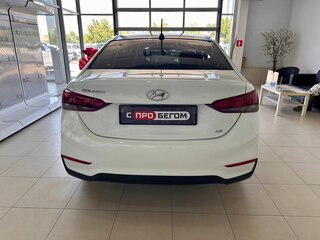 2017 Hyundai Solaris II, белый, 1284900 рублей, вид 5