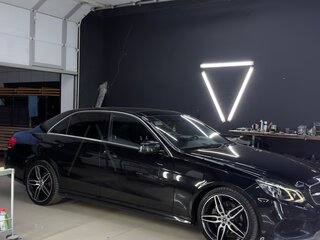 2014 Mercedes-Benz E-Класс 300 IV (W212, S212, C207) Рестайлинг, чёрный, 2230000 рублей, вид 4