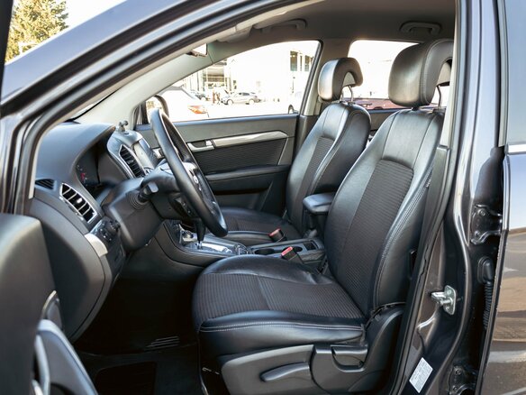 2013 Chevrolet Captiva I Рестайлинг 2, серый, 1695000 рублей - вид 10