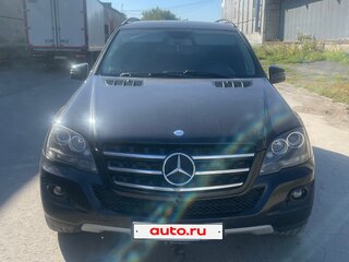 2009 Mercedes-Benz M-Класс 320 II (W164) Рестайлинг, чёрный, 1400000 рублей, вид 2