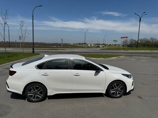 2020 Kia Cerato IV, белый, 2300000 рублей, вид 4
