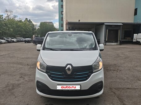 2018 Renault Trafic, белый, 2250000 рублей, вид 3