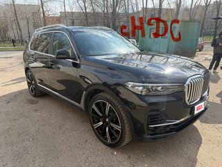 2021 BMW X7 30d I (G07), чёрный, 8990000 рублей, вид 1