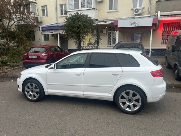 2009 Audi A3 II (8P) Рестайлинг 2, белый, 850000 рублей - вид 4